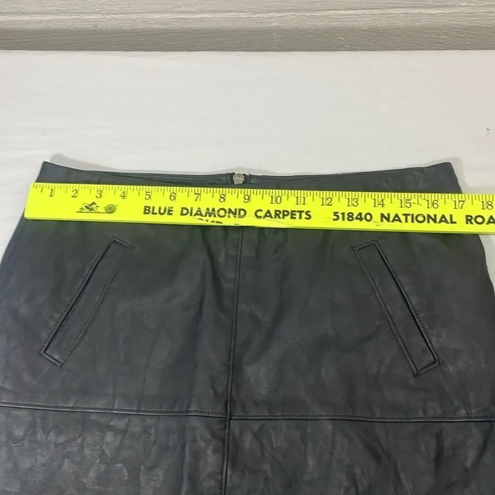 CAbi black faux leather pencil skirt sz 10